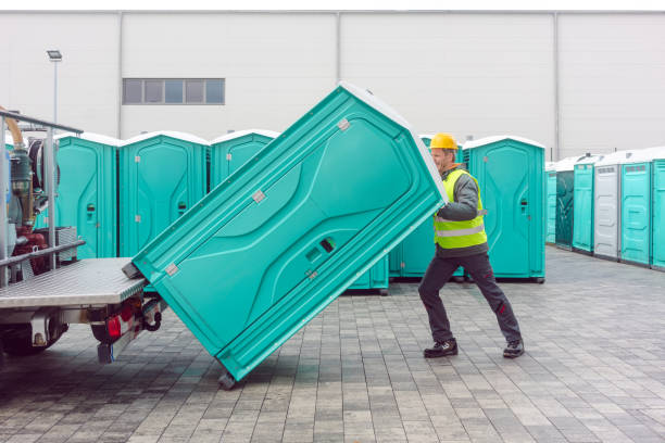 Portable Toilet Options We Offer in Harbor Hills, OH